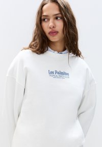PULL&BEAR GRAPHIC LABEL - Felpa - white