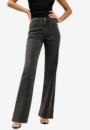Lipsy PETITE FIT - MID RISE - Džinsi ar taisnām starām - washed black
