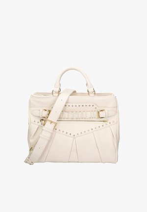 Borsa a mano in pelle bianca con design plissettato, borchie decorative e dettaglio con logo. Presenta doppi manici e una tracolla regolabile.