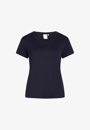 Tumed sinine lühikeste varrukatega t-särk pehmest kangast. Omab V-kaelust, millel on kolm nuppu, ja mugavat lõike. Sile tekstuur ja lihtne disain.