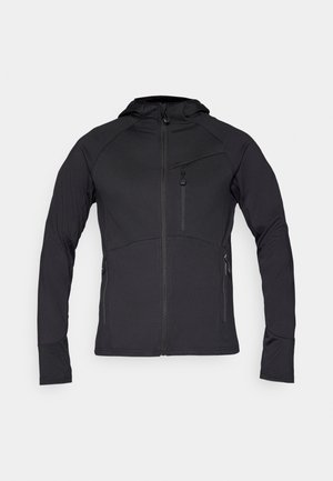 Svart hettejakke med glidelås laget av teksturert stoff, med glidelås foran, sidelommer og en liten brystlomme. Glatt, tettsittende design.