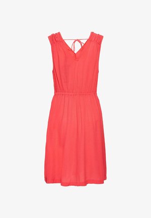 Koralska haljina bez rukava s V-izrezom, naboranim ramenima i podesivim vezanjem na leđima; lagana, lepršava tkanina za opušteni fit.