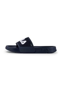 Mörkblå slidsandal med perforerat band, vit FILA-logotyp på toppen och texturerad sula, visad från sidan mot en vit bakgrund.
