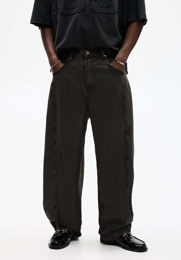 BARREL - Jeans Straight Leg