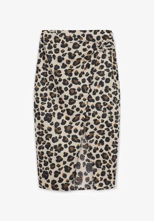 Jupe crayon en imprimé léopard beige, avec des taches noires et marron, fente latérale et détail de boucle décoratif à la taille. Texture de tissu lisse.