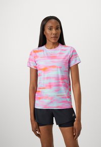 Lightweight, short-sleeve t-shirt in pink, turquoise, and orange with an abstract pattern. Made of breathable fabric, ideal for sports.