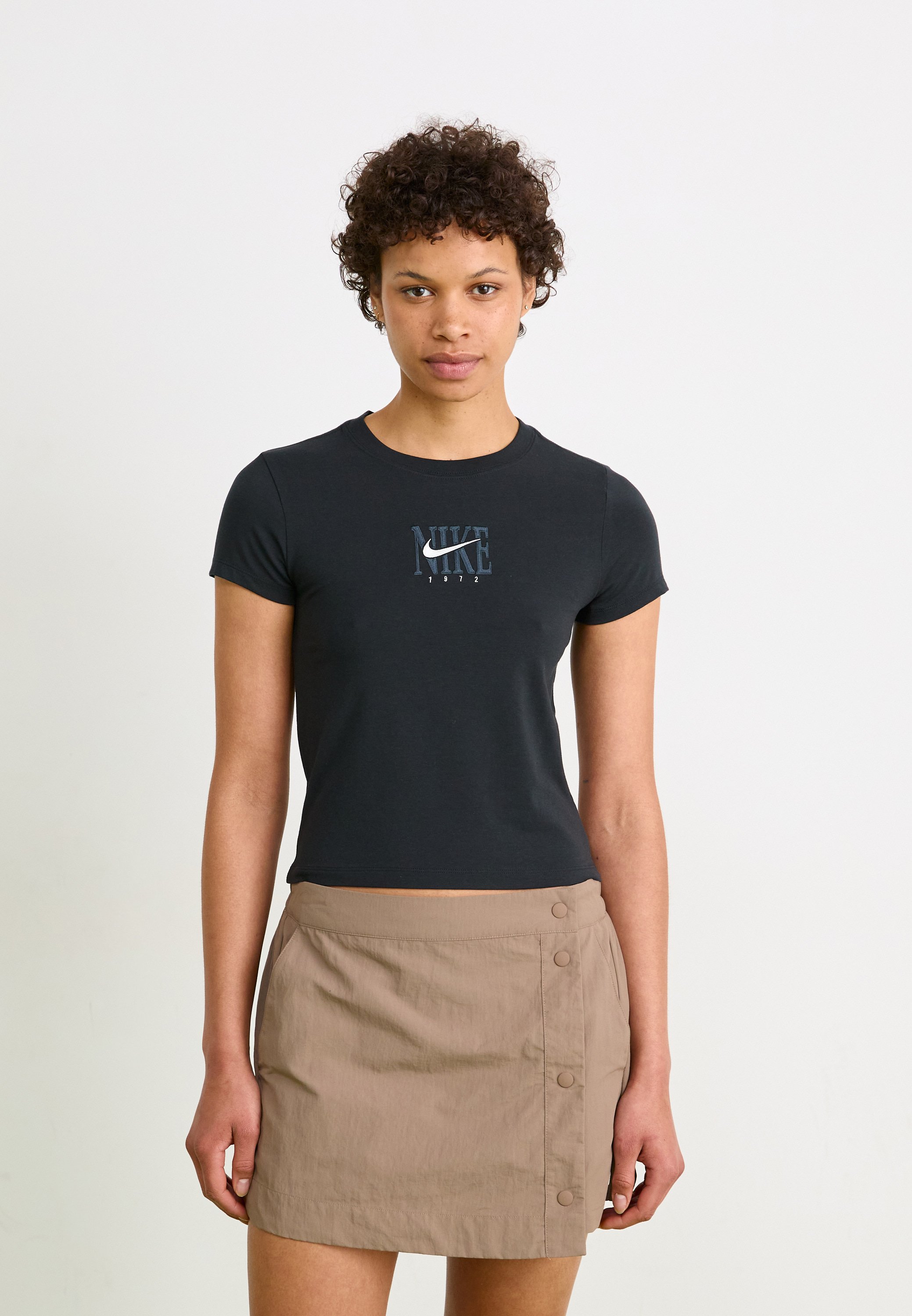 Nike Sportswear SLIM TEE - Print T-shirt - black - Zalando.co.uk