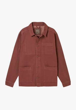 Rote Baumwolljacke mit spitzem Kragen, Knopfleiste vorne, zwei großen Taschen und einer einzelnen Brusttasche. Robuster Stoff mit glatter Textur.