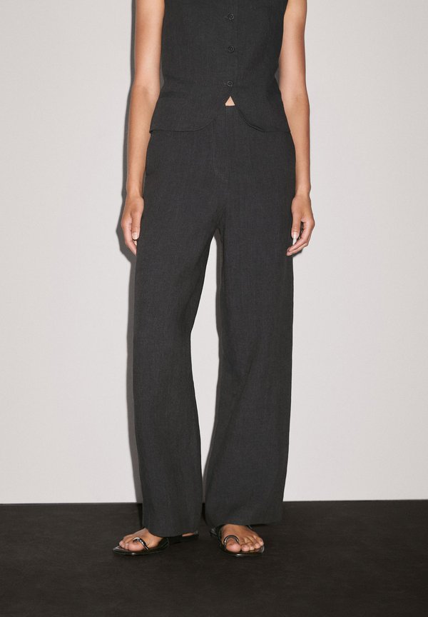 LIGHTWEIGHT STRAIGHT FIT - Trousers - Main Image