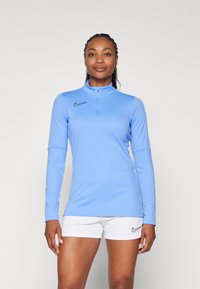 Nike Performance NIKE ACADEMY23 DRIL TOP BRANDED - Ilgarankovis viršutinės dalies drabužis - royal pulse/vintage green