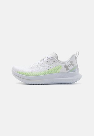 VELOCITI 4 - Chaussures de running sur route - white/hyper green/halo gray