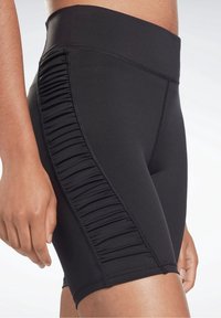 Reebok Träningsshorts - black