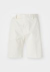TENUT - Shorts - soft white