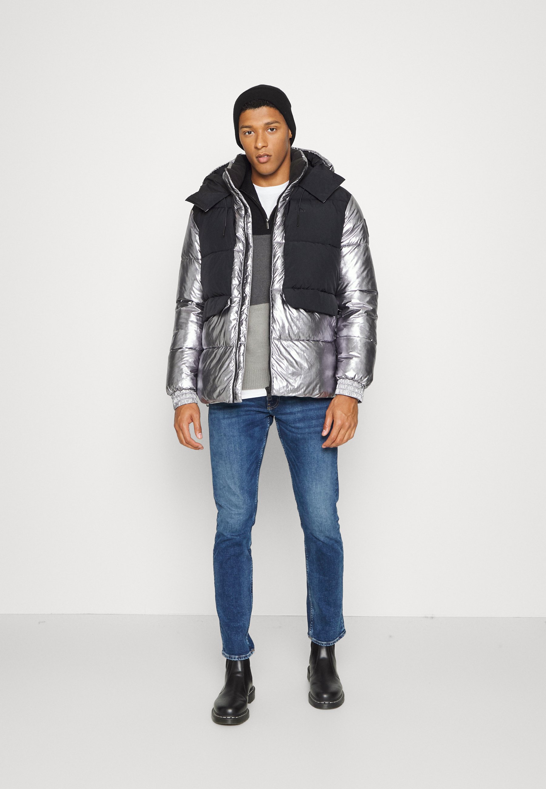 Otrain Calvin Klein Shine Hooded Packable Down Puffer Coat Jeans