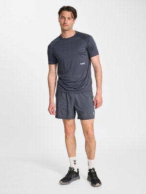 Hummel PULSE WORKOUT SET - Korte sportsbukser - ebony