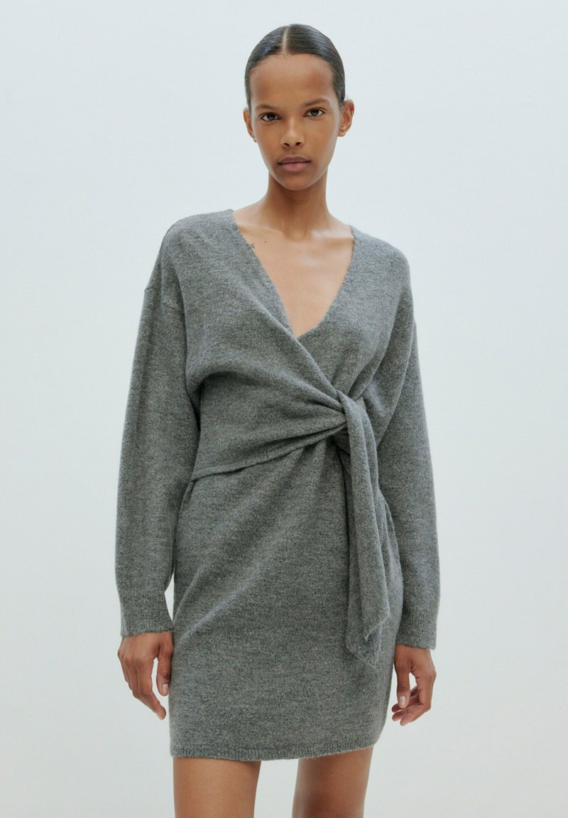 EDITED LORAN - Strickkleid - graumeliert dunkelgrau