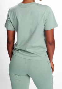Hummel Camiseta básica - light green