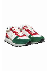 Sneaker aus einer Mischung von roten, weißen, grünen und braunen Materialien; enthalten Wildleder und Netzstoff, runde Zehen und kontrastierende Akzente. Schwarze Gummisohle.