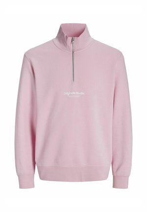 Lyserød sweatshirt med kvart-zip krave, ribbede manchetter og hvid logo-tekst på brystet. Blødt stof, afslappet pasform.
