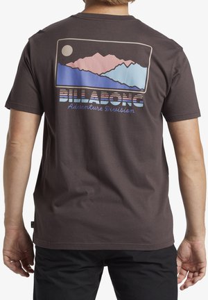 Billabong RANGE-SHORT SLEEVE - T-Shirt print - purple
