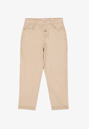 Pantalon beige taille haute avec quatre boutons sur le devant, poches avant, passants pour ceinture et revers roulés.