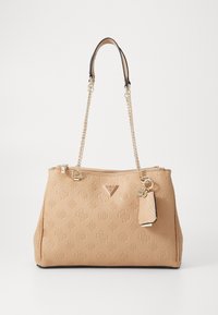 Borsa a tote in tessuto beige con tracolle a catena in tono oro, motivo a logo impresso, chiusura con zip e etichetta removibile. Accenti in pelle liscia.