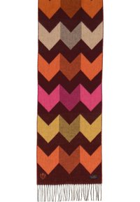 Bufanda de lana con un patrón de chevron en tonos de naranja, rosa, burdeos, gris y amarillo. Terminada con bordes con flecos y una etiqueta con el logo.