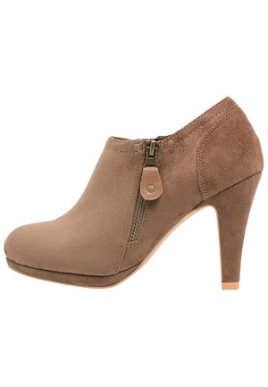 Klassiska stövletter - beige