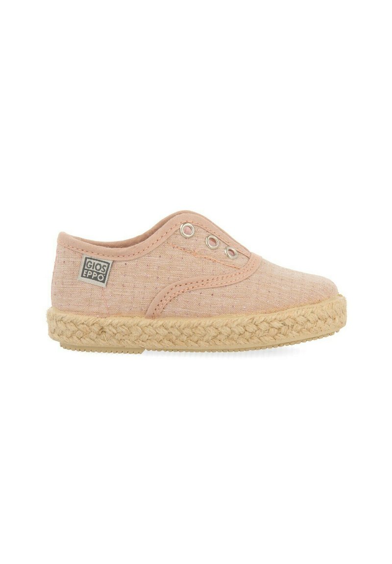 Zapatilla de lona rosa claro con suela de yute, que cuenta con dos ojales metálicos circulares y una superficie de tela texturizada. Etiqueta de marca en el lateral.