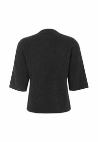 Īsām piedurknēm melna džemperis ar brīvu piegriezumu, izgatavots no mīksta vilnas maisījuma. Ievērojama apaļa kakla izgriezuma un vienkāršas, tīras līnijas.