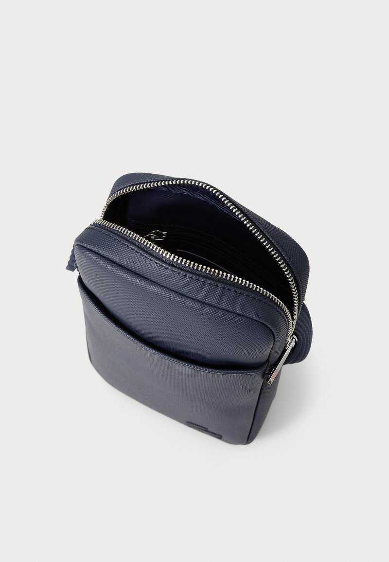 Zalando Lacoste Small Flat Crossover Bag Lacoste CONCEPT Tote Bag