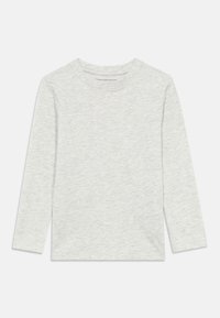 Μακρυμάνικο γκρι ανοιχτό πουκάμισο με απλό, απλό σχέδιο και χωρίς ορατά λογότυπα ή μοτίβα.