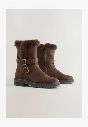 Next, STANDARD/WIDE FIT - FOREVER COMFORT® DOUBLE BUCKLE. - Snowboot/Winterstiefel - new chocolate brown
