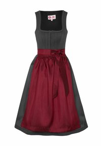 Traditioneel kledingstuk met een grijze, nauwsluitende lijfje en een bordeauxrode rok met een elastische taille, benadrukt door een bijpassend lint en een gestructureerde overlay.