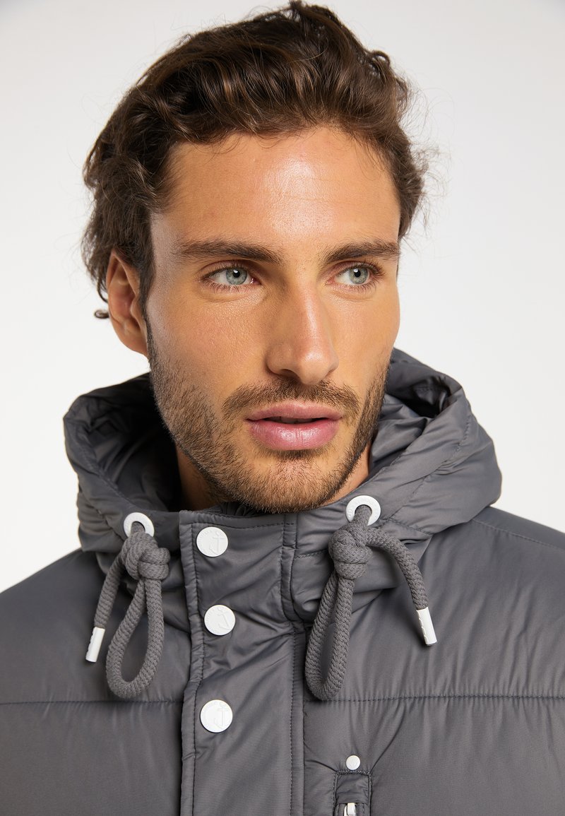 Herren Trenchcoats | DreiMaster DREIMASTER EISSEGLER Wintermantel dunkelgrau - QA62944 Herren Trenchcoats | DreiMaster DREIMASTER EISSEGLER Wintermantel dunkelgrau - QA62944