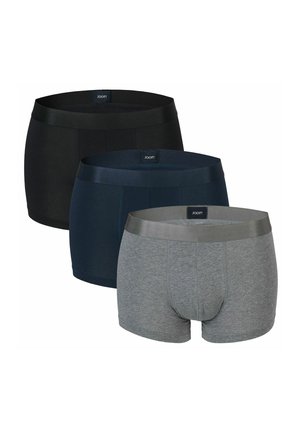 Drei Paar Herren-Boxershorts in Schwarz, Marineblau und Grau, jeweils mit einem Markenbund mit der Aufschrift "JOOP!".