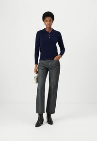 pure cashmere CLASSIC SWEATER - Pulóver - navy
