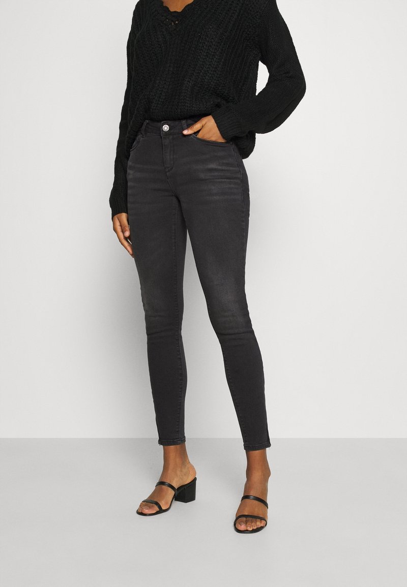 Noisy May Vaqueros pitillo - grey denim