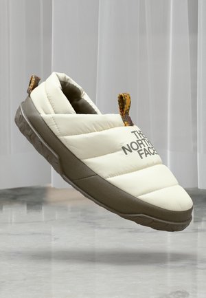 NUPTSE MULE - Pantofole - white dune/mocha brown