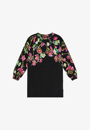 Zwart langsl sleeve shirt met een levendige bloemen- en kolibriprint op de bovenkant van de voorkant en de mouwen. Zacht stof met een relaxed fit.
