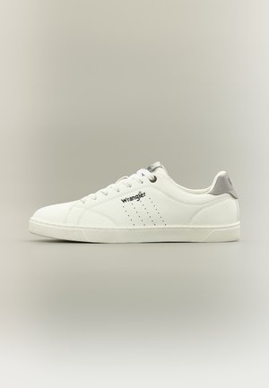 Wrangler BENNET MEN - Αθλητικά παπούτσια - bright white