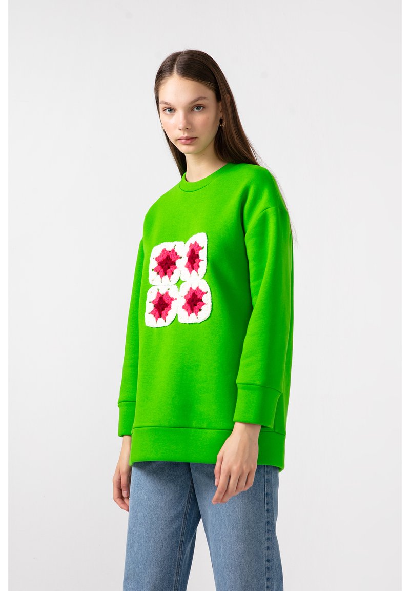 Damen Sweatshirts | Touché Privé GRANNY SQUARE SWEATSHIRT Sweatshirt green/grün - XQ40655 Damen Sweatshirts | Touché Privé GRANNY SQUARE SWEATSHIRT Sweatshirt green/grün - XQ40655