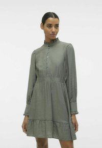 Vero Moda VMCIA KURZES - Blousejurk - laurel wreath