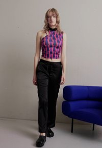 Alexandra Moura RESCUE - Μπλούζα - red/blue