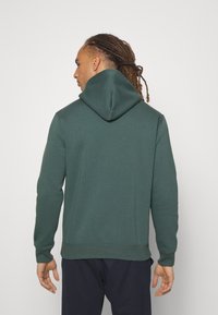 Champion CLASSIC HOODED LARGE LOGO - Felpa in pile - green