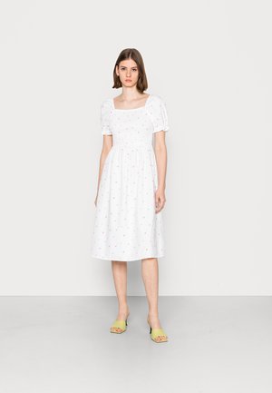 JDYMILLA DRESS - Denní šaty - white