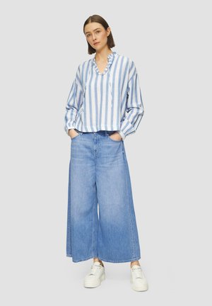 MIT RÜSCHEN UND RAFF-DETAILS - Blouse - royalblau