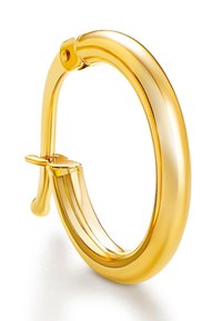 Goldener Creolen-Ohrring mit polierter Oberfläche, der ein rundes Design und einen sicheren Verschluss aufweist. Glatte Textur und nahtlose Form.