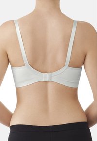 Helle graue Damen-BH aus strukturiertem Stoff, mit verstellbaren Trägern und einem Haken- und Ösenverschluss auf der Rückseite. Glattes, minimalistisches Design.