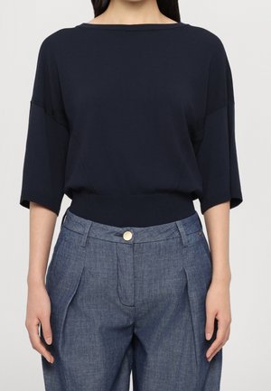 Sweter